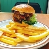 こだわりのチキンバーガー専門店「リットチキンバーガー」