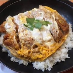 ジャンボカツ丼