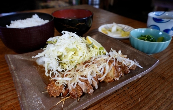 【大沼郡三島町】～会津地鶏を使った料理～ ログハウスどんぐり