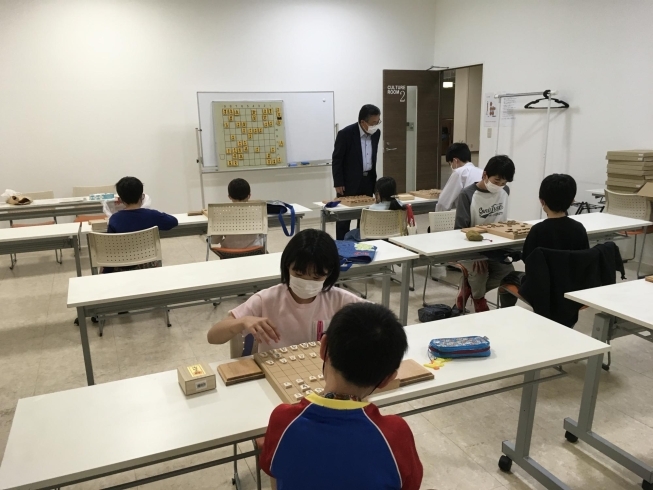 　　　成田教室の様子「楽しい子供将棋教室の　新年度の生徒を茨城県と千葉県で募集します。」