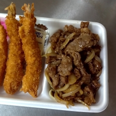 焼肉・エビフライ弁当