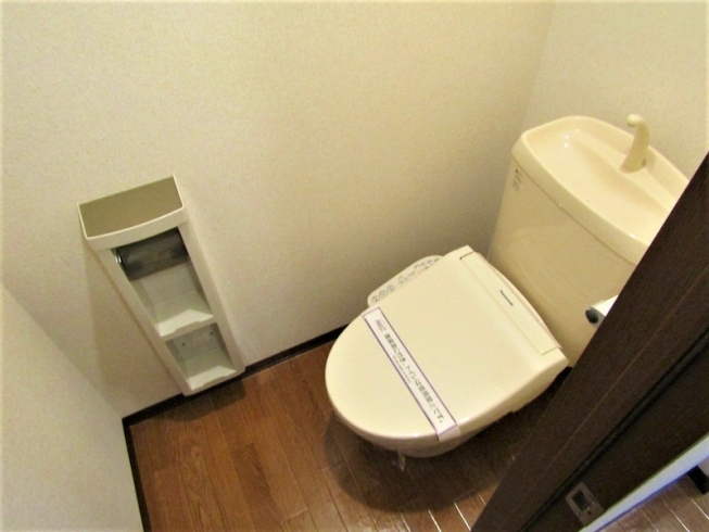 温水便座付のトイレ「初期費用を抑えて佐世保に住める物件あります♪」