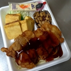 玉子焼き・チキン南蛮弁当