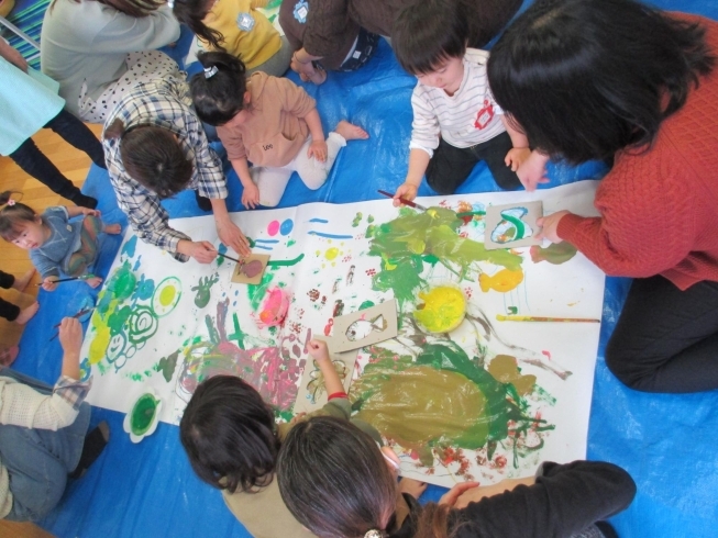 ママと一緒に型抜きにも挑戦！「今日は「らいおん組」がありました！」