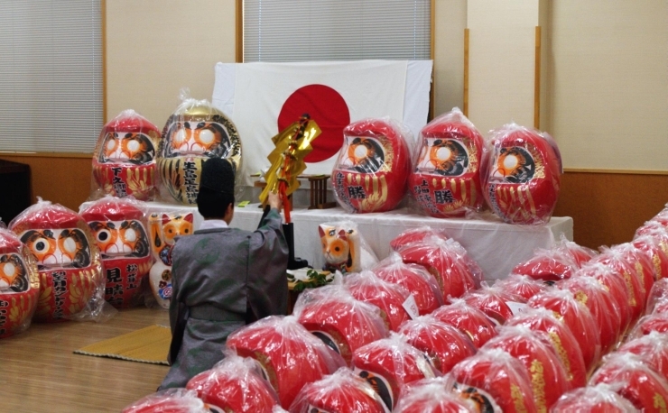 「延喜式内名神大社　生島足島神社の「新年福ダルマ清祓式」12月13日「UCVレポート」放映のご案内」