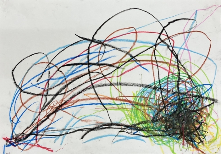 1歳児「描くってこんなに楽しいこと」
