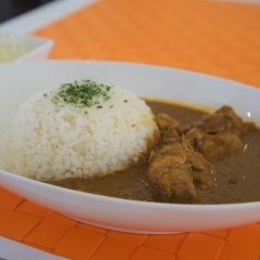CurryStudio Y'sKitchen(ワイズキッチン)のスパイシーチキンカレー【川崎北部市場】