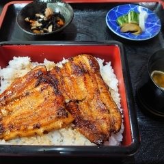 【白鷹町】割烹 志ん月
