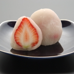 ◆奈良町末廣堂◆白あんと苺の上品ないちご大福◆【ならまち】