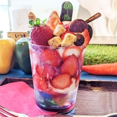 【西条市:明神木】自家製ジェラート店 Vita(ヴィータ)さんでたっぷりパフェいちご味を頂きました!