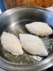 少なめの油で揚げ焼きしているのでヘルシー!「午後から限定!自家製カレーパン、はじめました!」