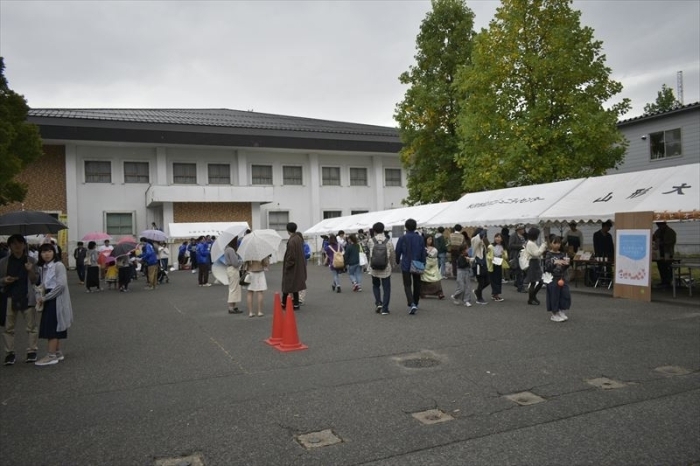 出店エリアの様子