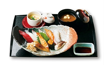 握り寿司　2,662円「1月17日(火）のランチ　日常のランチからリッチなランチまで種類豊富にご用意♪　尾道国際ホテルでホテルランチをお楽しみください。」