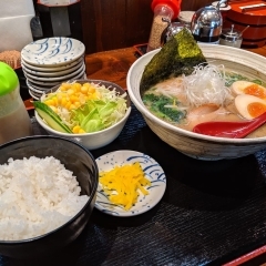 【西条市：壬生川】生守（いくま）らーめんさんで、お野菜も摂れる健康セットを頂きました！