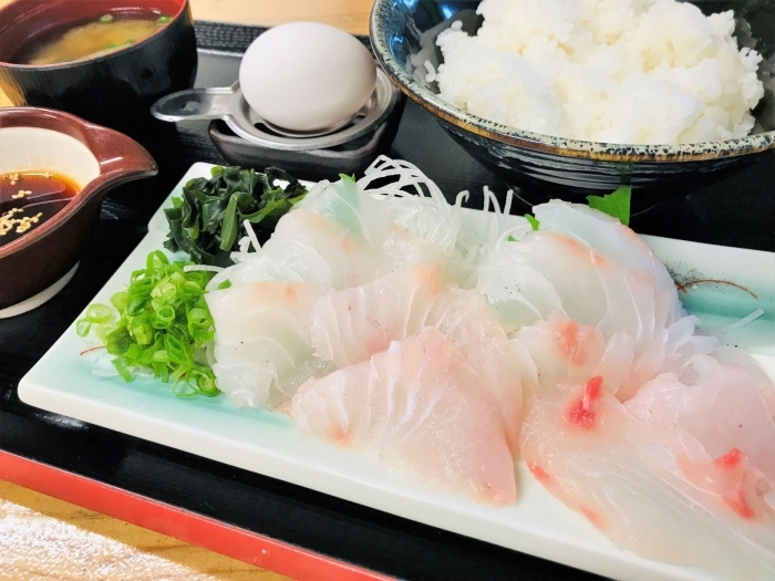 松山のど真ん中で、南予の鯛めしがボリューミー&リーズナブルに味わえるお店