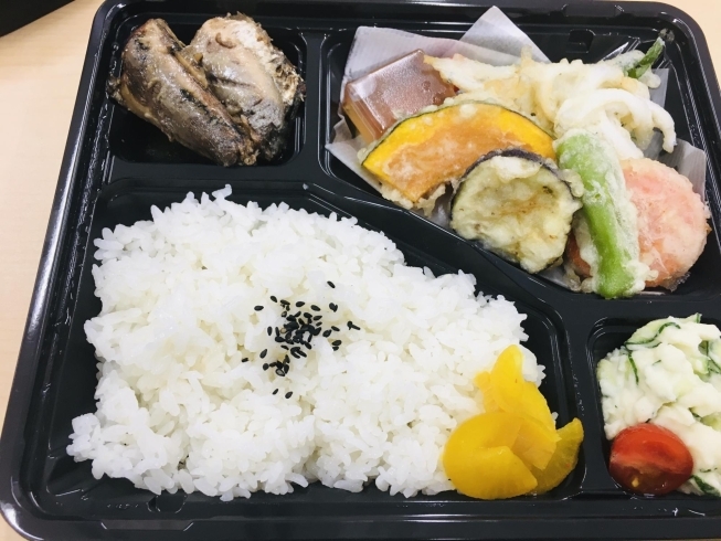 日替わり弁当「感染拡大防止対策をとり、通常営業しています。」