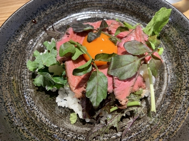 Pourquoi のローストビーフ丼 立川ランチ まいぷれ 立川市 Pourquoi のローストビーフ丼 立川ランチ まいぷれ 立川市