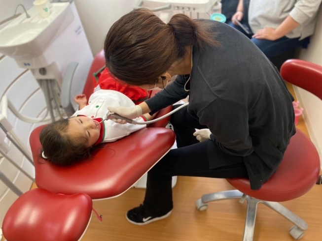 赤ちゃんから通ってくれてるので上手です✩.*˚「子どもに「むし歯がない＝歯医者に行かなくてよい」はとても危険！！ #福岡#大野城歯科#おすすめ#キッズ#ベビー#楽しい#むし歯」