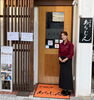 店長「こんにちは☺️『ごはんやあらじん』です。【明石駅から徒歩7分　居酒屋　肉料理　プリプリエビ🍤】」