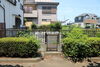 南側遊歩道に出ることができます「【瑞穂町長岡4丁目】建築条件なし｜1,000万円以下の土地情報のご紹介」