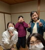 「全身踏んで癒やします」