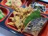 鮭塩焼き＆青菜煮浸し「１２月１８日のお弁当🍱」