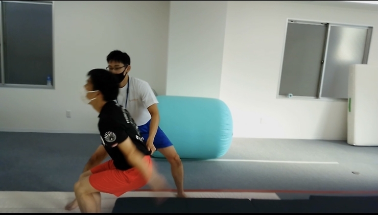 体が硬い 運動が苦手 そんな人でもバク転に挑戦 市川市 浦安市 東西線南行徳駅から徒歩1分 体操教室 バク転教室 体操教室 エブリワンのニュース まいぷれ 市川市 体が硬い 運動が苦手 そんな人でもバク転に挑戦 市川市 浦安市 東西線南行徳駅から徒歩1分 体操教室 バク転教室 体操教室 エブリワンのニュース まいぷれ 市川市