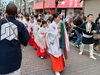 「亀有香取神社さんの第2回こども稲荷例大祭⛩️こども巫女行列⭐️こども神輿！小学生のおみこし担ぎ手が亀有ゆうろーどに登場！2025年4月29日（火祝）14時30分頃」