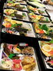 法要二段箱膳、寿司折詰セット　5,400円。「少人数のお仲間から団体の身内の食事会迄…。」