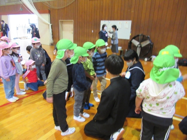 少し緊張気味の子どもたち「茨城県立麻生高等学校へ行ってきました～！」