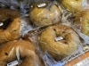 「10/19 営業日です🥯」