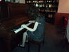 「あなたの心に響く歌やメロディーありますか？ハーフトーンでは、新しい曲から世代を超えて楽しめる曲を用意しました。」