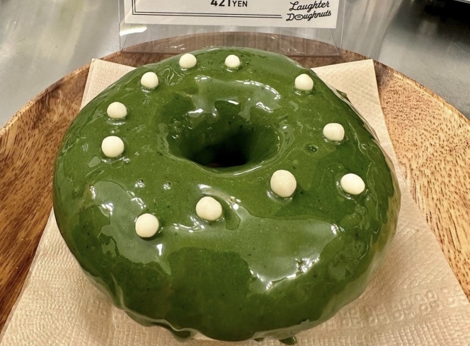 「ダブル抹茶ドーナツ [福山市西町アメリカンドーナツ専門店 laughterdoughnuts (ラフタードーナツ 福山駅から徒歩7分 itiSETOUCHI (イチセトウチ) 内]」