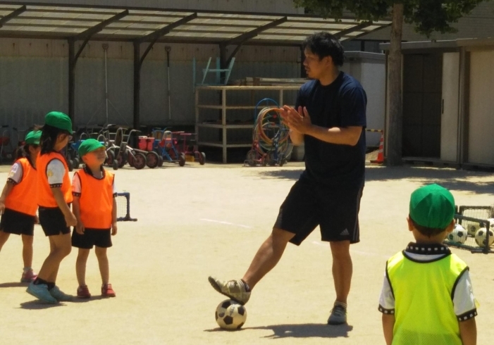 済美幼稚園 サッカーの授業 Jリーガーも夢じゃない 見学会のご案内 済美幼稚園のニュース まいぷれ 松山 伊予 東温 松前 砥部