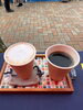 ふわとろカフェオレとブラックコーヒー「酸味を抑えた深煎り豆【岡山市中区国府市場　冷めても美味しい自家焙煎　珈琲屋まるこ】」