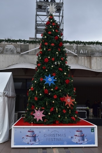 ナリタエアポート クリスマス・フェスティバルのクリスマスツリー