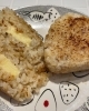 「8月30日（金曜）本日の気まぐれは野沢菜ちりめんとチーズ入りおかか焼きおにぎりです‼️ 【福島と青森の美味しい食材を使ったおにぎり屋　にこまる】」
