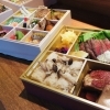 懐石弁当のお届けもしております。本格和食をお届け「「お祝い事 記念日 ご法事」人気のすっぽんコースご予約承り中。」