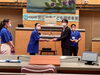 記念品贈呈「苫小牧市こども研修事業　全行程無事に終了しました！」