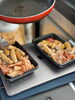 お土産用として『お肉の盛り合わせW』「益子のホットドック」