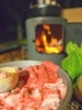 薪のぬくもりでつながる特別の夜：薪ストーブで鍋を「薪のぬくもりでつながる特別の夜：薪ストーブで煮込む鍋料理の誘惑」
