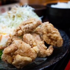 からあげ定食・KARAAGE