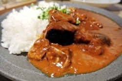 「門前仲町れんず　トロトロ牛肉　和風カレーライス」