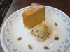 「大豆粉100%のケーキです」