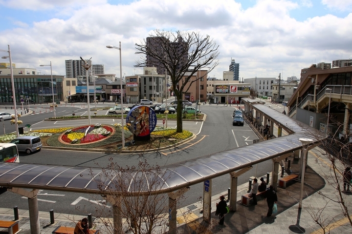 鴻巣駅 の いま むかし 2 こうのす今昔物語 写真でみる鴻巣市の今 昔 こうのす広場 鴻巣市