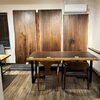 「[現在のショールームの様子]の紹介。一枚板、無垢家具のお店。札幌市清田区の家具の店、Ties interior。」