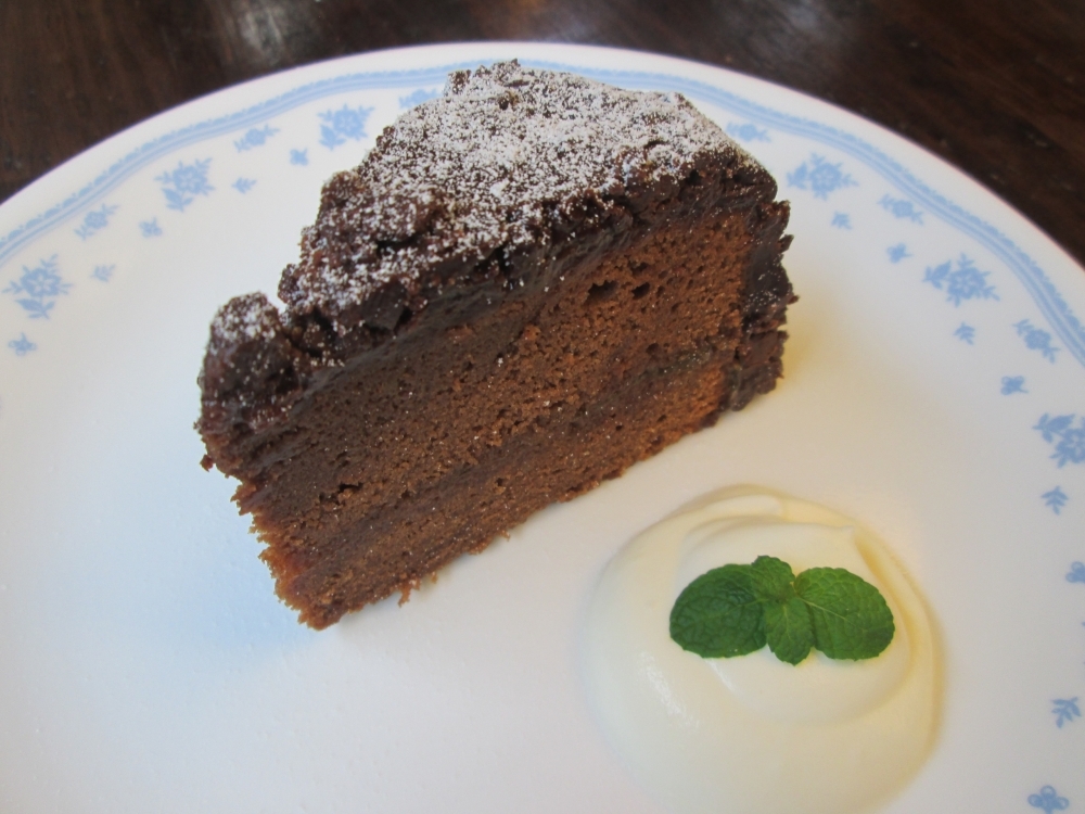 ドイツ風チョコレートケーキ 濃厚です