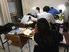「高校生、テスト前に奮闘中！」