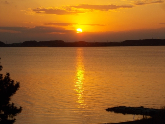 お風呂からの夕焼け「あそう温泉・白帆の湯　初投稿です！(^^♪」