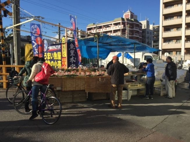 「大晦日も炭焼きの焼き鯛、焼きながら販売します！」